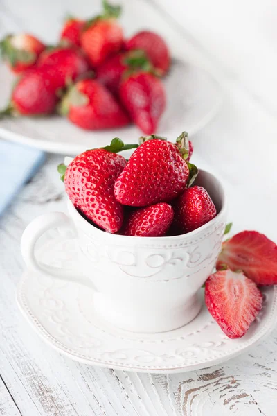 Juicy Fresh strawberries — Stock Photo, Image