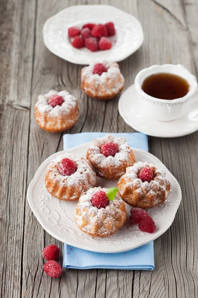 Házi készítésű málna Muffin — Stock Fotó