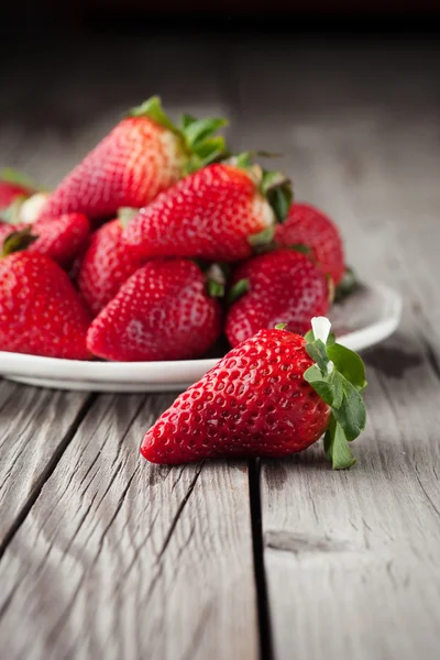 Fresas frescas jugosas — Foto de Stock