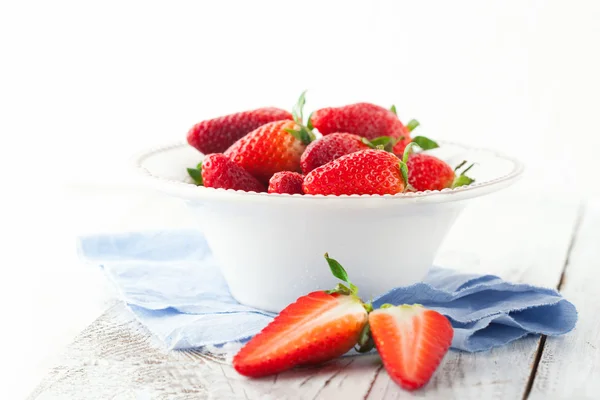 Fresas frescas jugosas — Foto de Stock