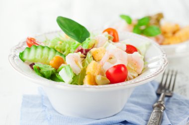 sağlıklı salata karides