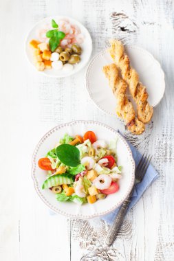 sağlıklı salata karides