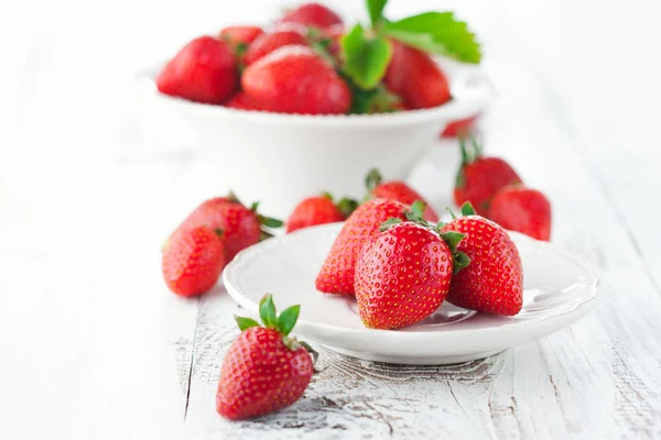 Saftige frische Erdbeeren — Stockfoto