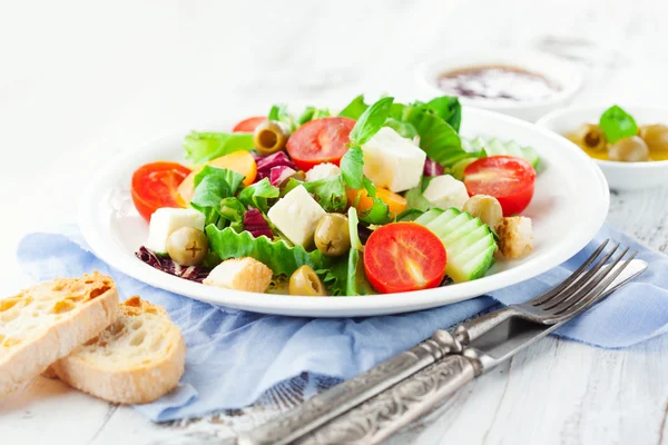 Fresh salad — Stock Photo, Image