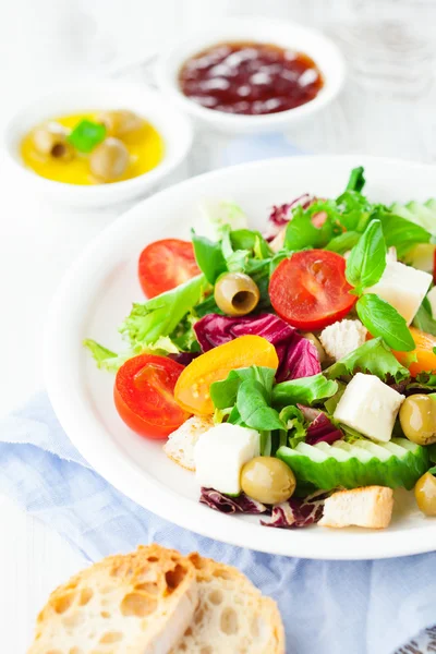 Fresh salad — Stock Photo, Image