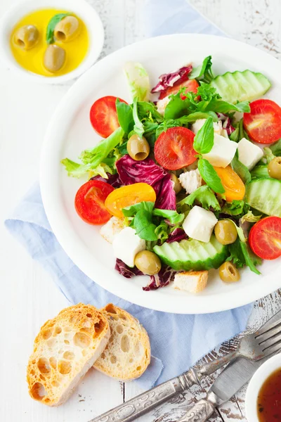 Fresh salad — Stock Photo, Image