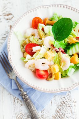 sağlıklı salata karides