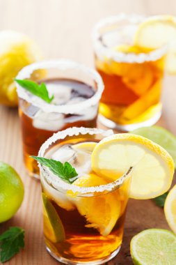 Sweet ice tea with lemon