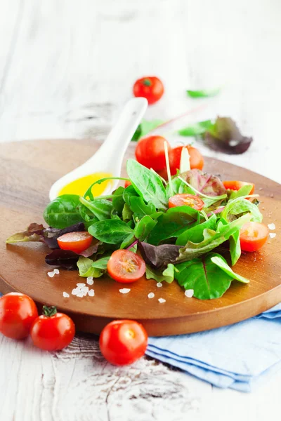 Ny sommar sallad — Stockfoto