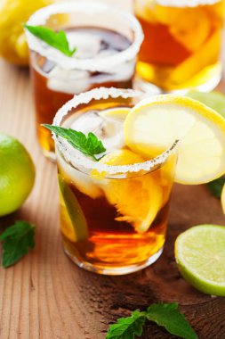 Sweet ice tea with lemon