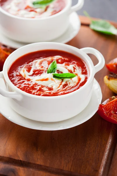 Fresh hot tomato soup — Zdjęcie stockowe