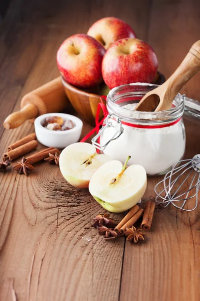 Ingredienti da forno per torta di mele — Foto Stock