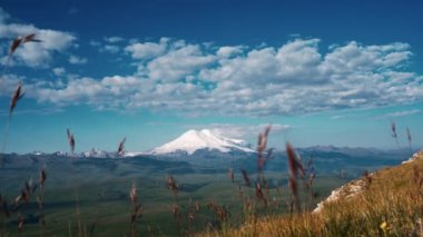 Elbrus Dağı volkan manzarası Kanzhol platosundan 4 k