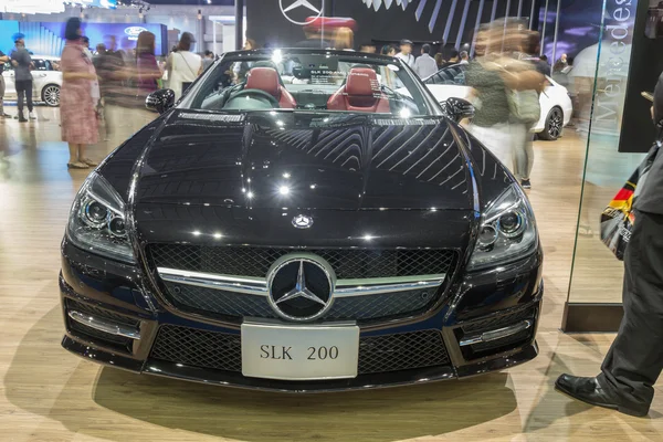 Mercedes-Benz SLK 200 mutatott Thaiföldön a 37-es Bangkok Intern — Stock Fotó