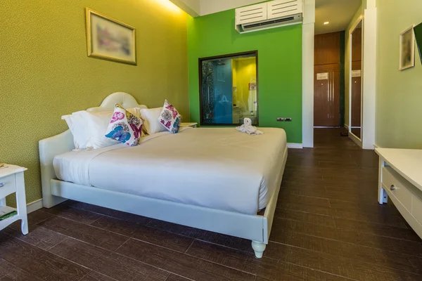 Estilo Moderno Sala Estar Com Cama Resort Tailândia — Fotografia de Stock