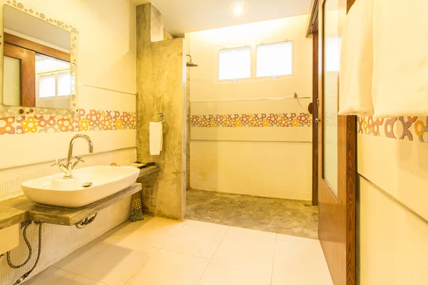 Modern Style Bathroom Resort Thailand — стоковое фото