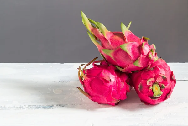 Dragon Fruit Sur Table Bois Blanc — Photo