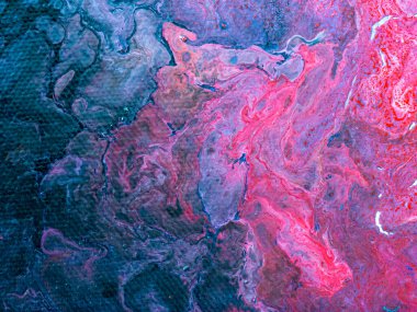 Güzel soyut bir arka plan. Tuvale akrilik boya döküyorum. Çağdaş sanat.