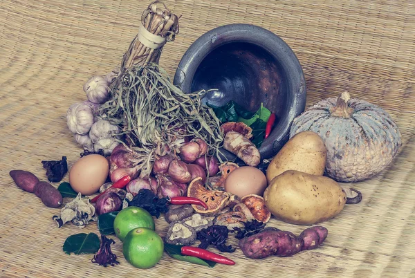 Natureza morta de comida e verdura — Fotografia de Stock