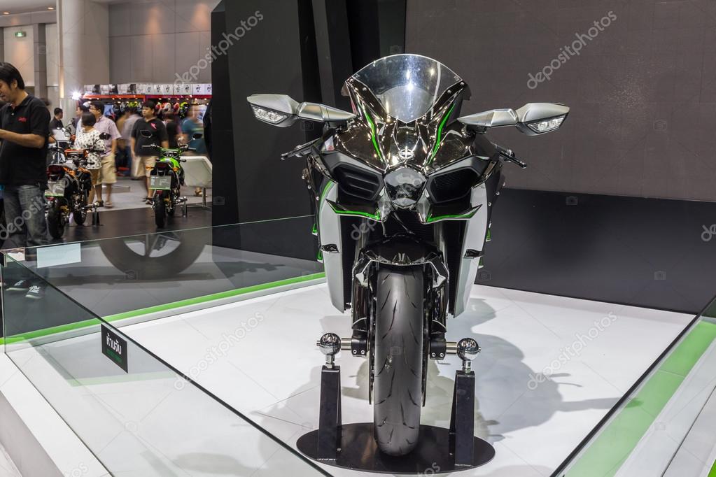 NONTABURI, THAILAND - 2 DEC : Kawasaki Ninja H2,Built Beyond Belief, showed in 31th Thailand International Motor Expo on 2 December 2014