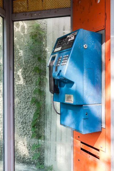 Old fashioned of payphone — Stock Photo, Image