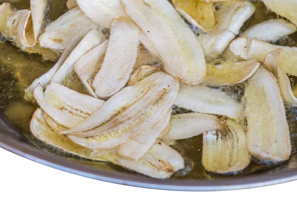 In Scheiben geschnittene Bananen in heißem Öl braten — Stockfoto