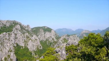 Dağ ve gökyüzünün Khao Dang görünümden yüksek görünüm gelin Sam ROI Yot Tayland