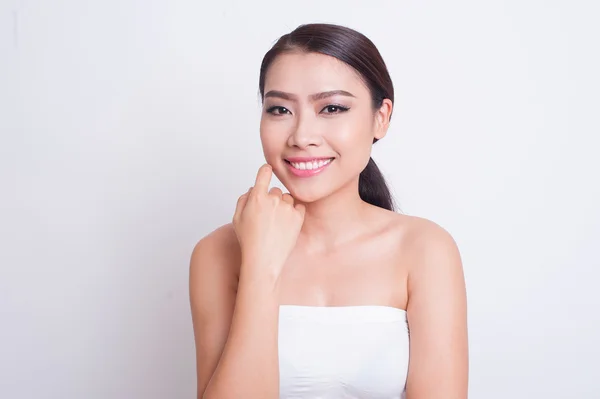 Asiatische schöne Frau Hautpflege — Stockfoto