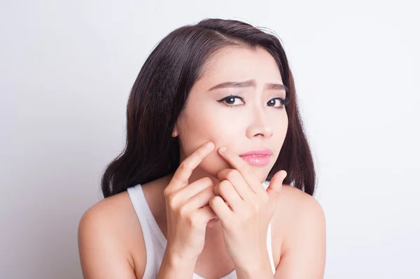 एशियाई सुंदर महिला त्वचा देखभाल — स्टॉक फ़ोटो, इमेज