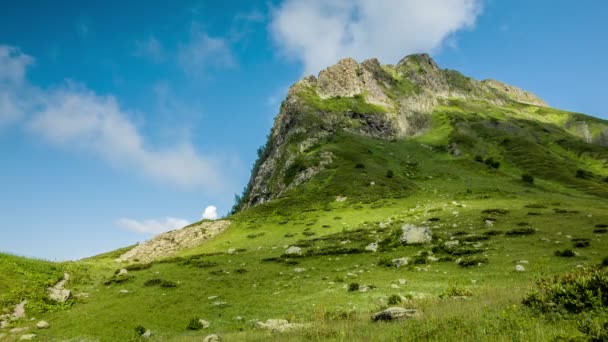 Nubes y montañas 2 Tiempo de caducidad — Vídeo de stock