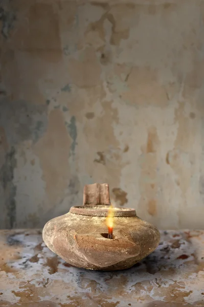 Ancient Middle Eastern Oil Lamp — Stock Photo, Image