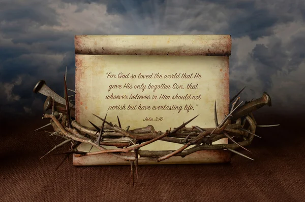 Crown of Thorns Nails and Scripture — Stock Photo, Image