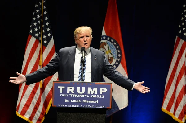 Donald Trump Campaigns in St. Louis — Stock Photo, Image