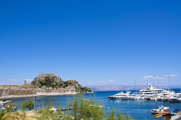 Isla de Corfú. Grecia. El antiguo castillo veneciano de Corfú . — Foto de Stock