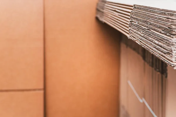 Home Moving Using Corrugated Cardboard Boxes Protection Material Detail — Stock Photo, Image