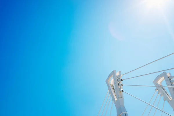 Cielo Azul Rasgado Una Esquina Por Parte Superior Marco Puente —  Fotos de Stock