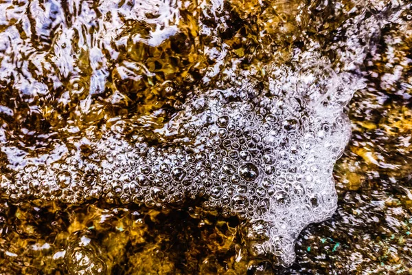 Burbujas Agua Una Corriente Agua Cristalina Pura Antes Contaminación — Foto de Stock