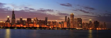 Chicago manzarası Panorama alacakaranlıkta