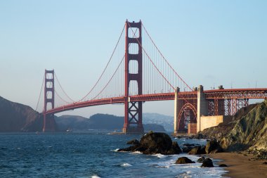 Golden Gate Köprüsü gün batımında, San Francisco