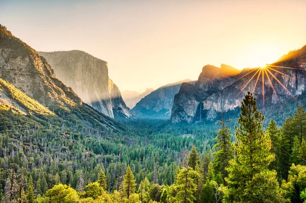 Illuminated Yosemite Valley View Tunnel Entrance Valley Sunrise Yosemite National — Stock Photo, Image