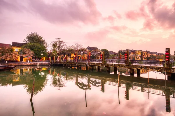 Puente Luces Anochecer Hoi Vietnam — Foto de Stock