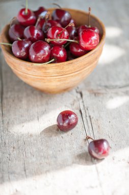 Kırmızı organik kiraz