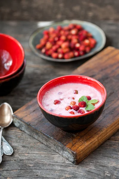 Dessert with strawberry — Stock Photo, Image