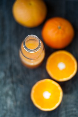 Taze portakal suyu