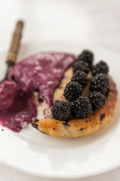 Blackberry tart — Stock Photo, Image