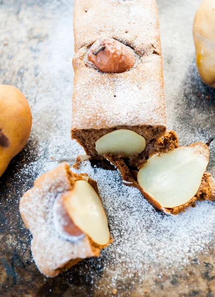 Tårta med päron och strösocker — Stockfoto