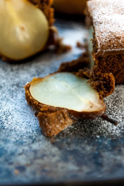 Cake with pears and caster sugar — Stock Photo, Image