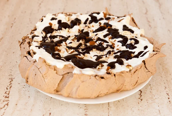 Bolo de chocolate pavlova — Fotografia de Stock