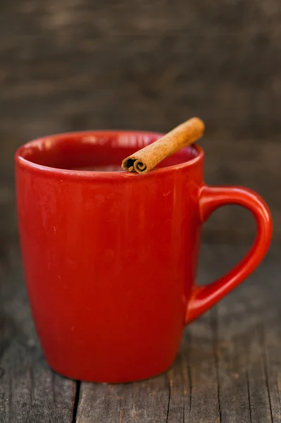 Chocolate quente em uma caneca — Fotografia de Stock