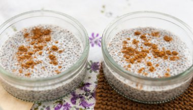 Chia puding tarçın ile